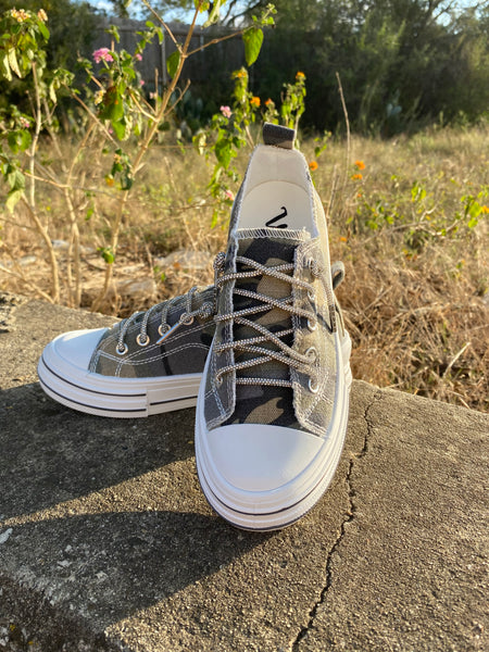 Aman Camo Sneakers