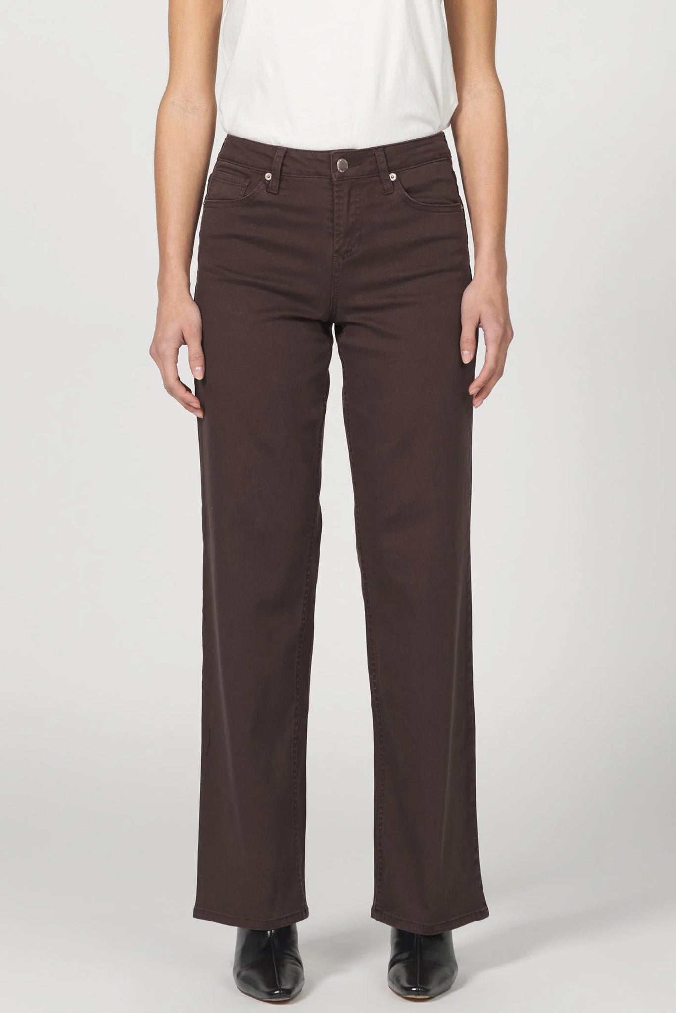 DJ Taylor Dark Oak Jean