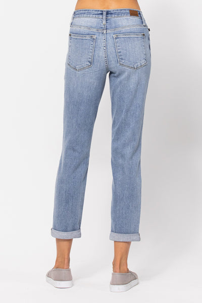 Curvy Judy Blue Midrise Bleach Wash Boyfriend Jeans