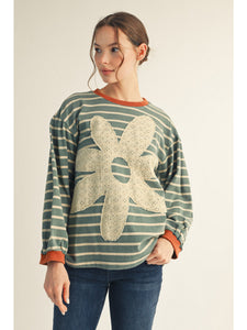 Daisy pullover