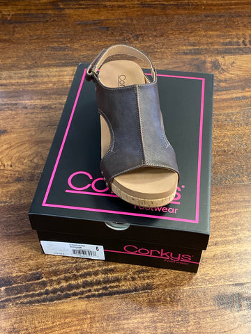 Corky’s Volta ll Sandles
