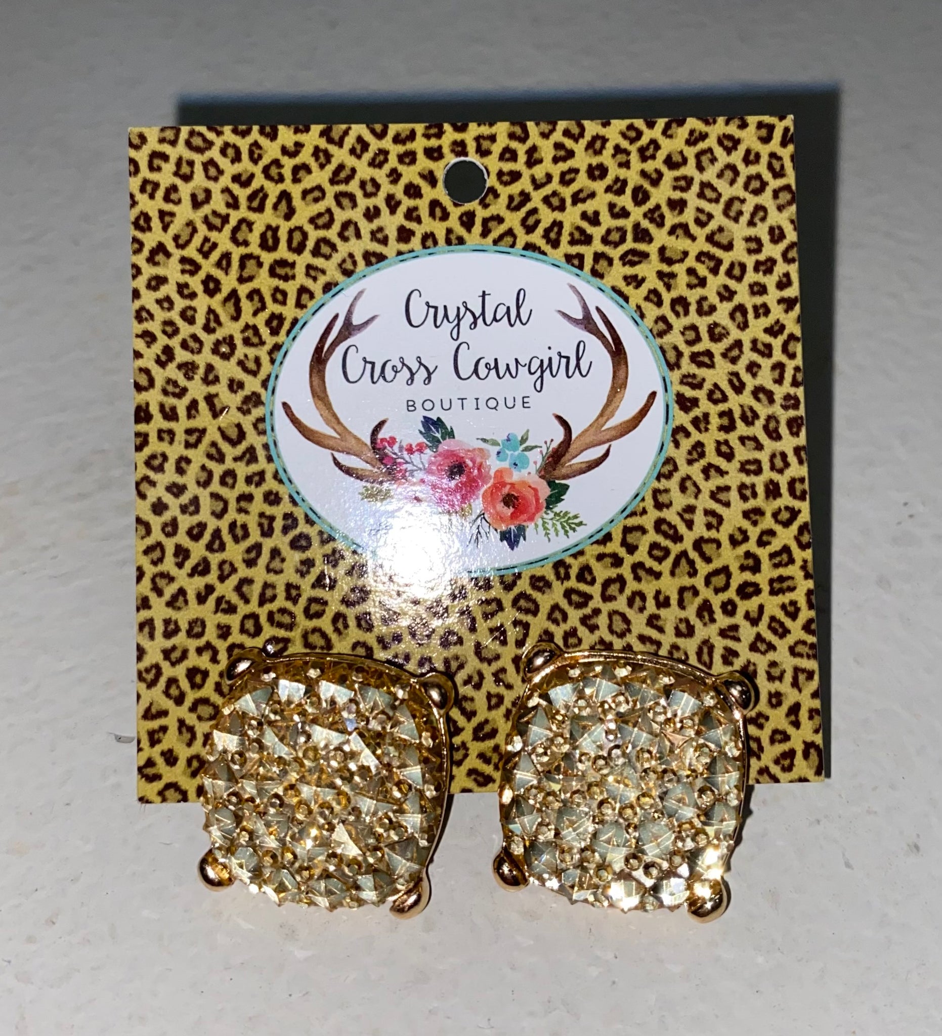 Shimmer Studs